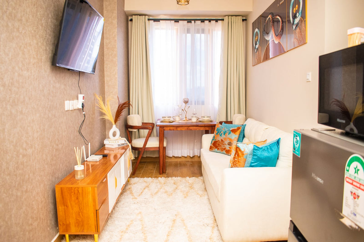 Kilimani 1BR Steam and Sauna | Swimming pool and Lounge