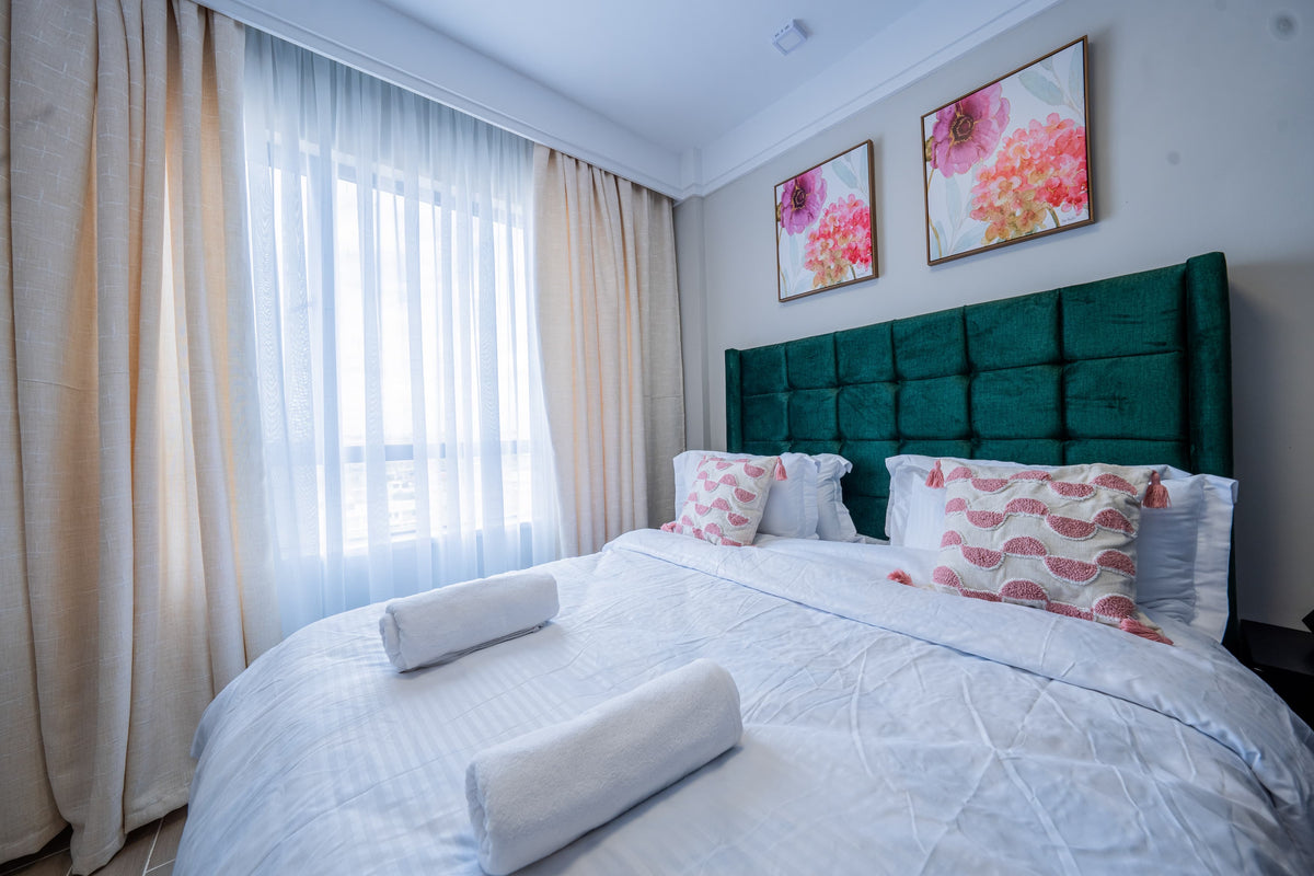 Stylish 1BR Behind gateway mall near JKIA | Expressway Swimming Pool, Gym,Wifi