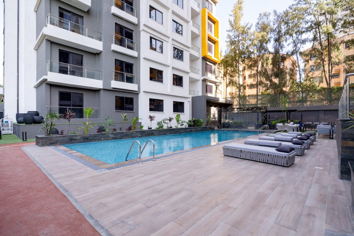 Kilimani 1BR Steam and Sauna | Swimming pool and Lounge