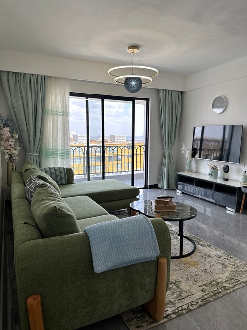 One Bedroom Airport Accommodation At The Edge Of Nairobi National Park