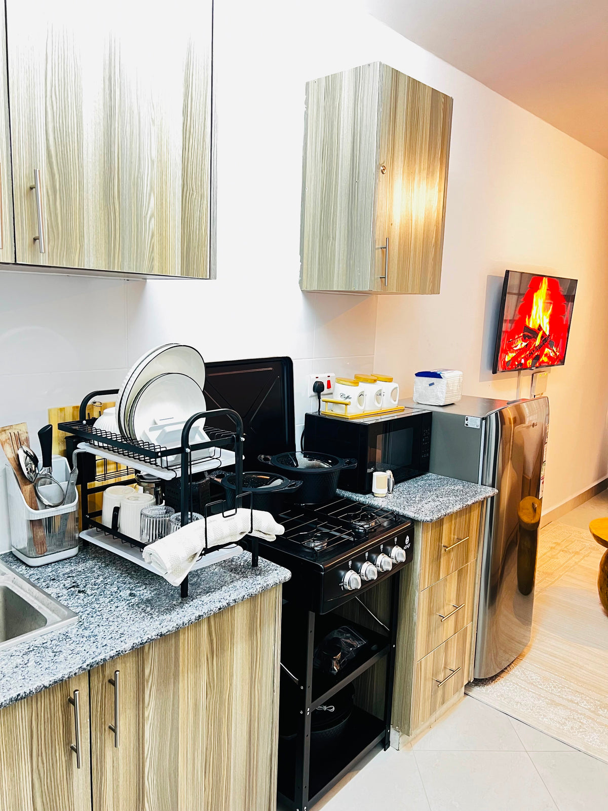 Ngara Studio airbnb with a balcony