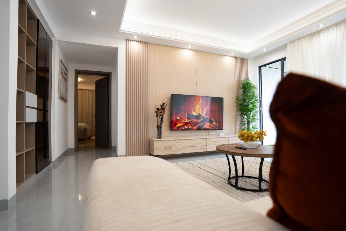 Spacious Three bedroom apartment | Balcony Pool and Gym