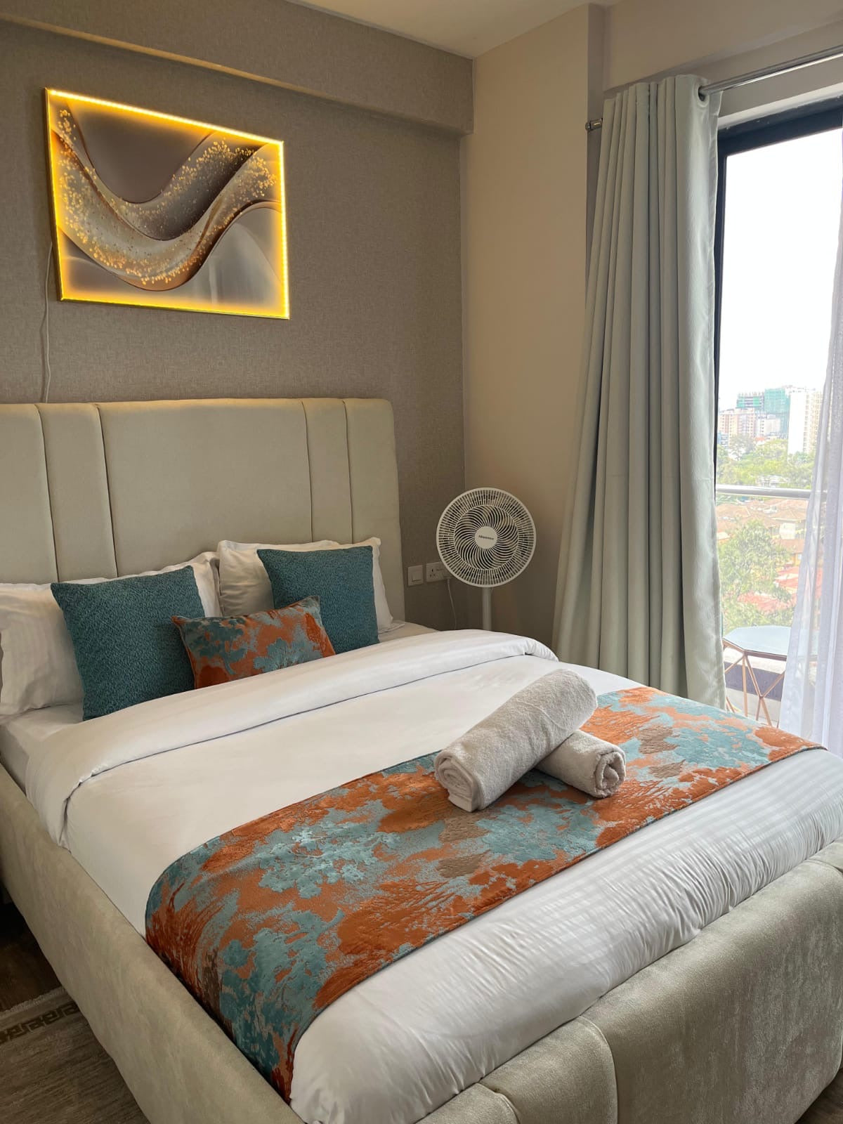 Kilimani 1BR Steam and Sauna | Swimming pool and Lounge