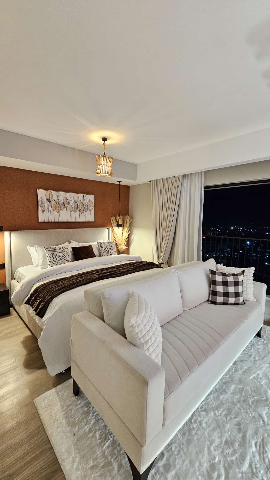 Upperhill Studio on 30th Floor